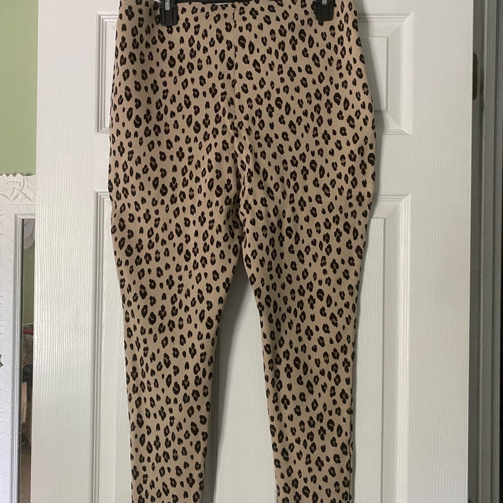 Chico's Beige Leopard Print Leggings